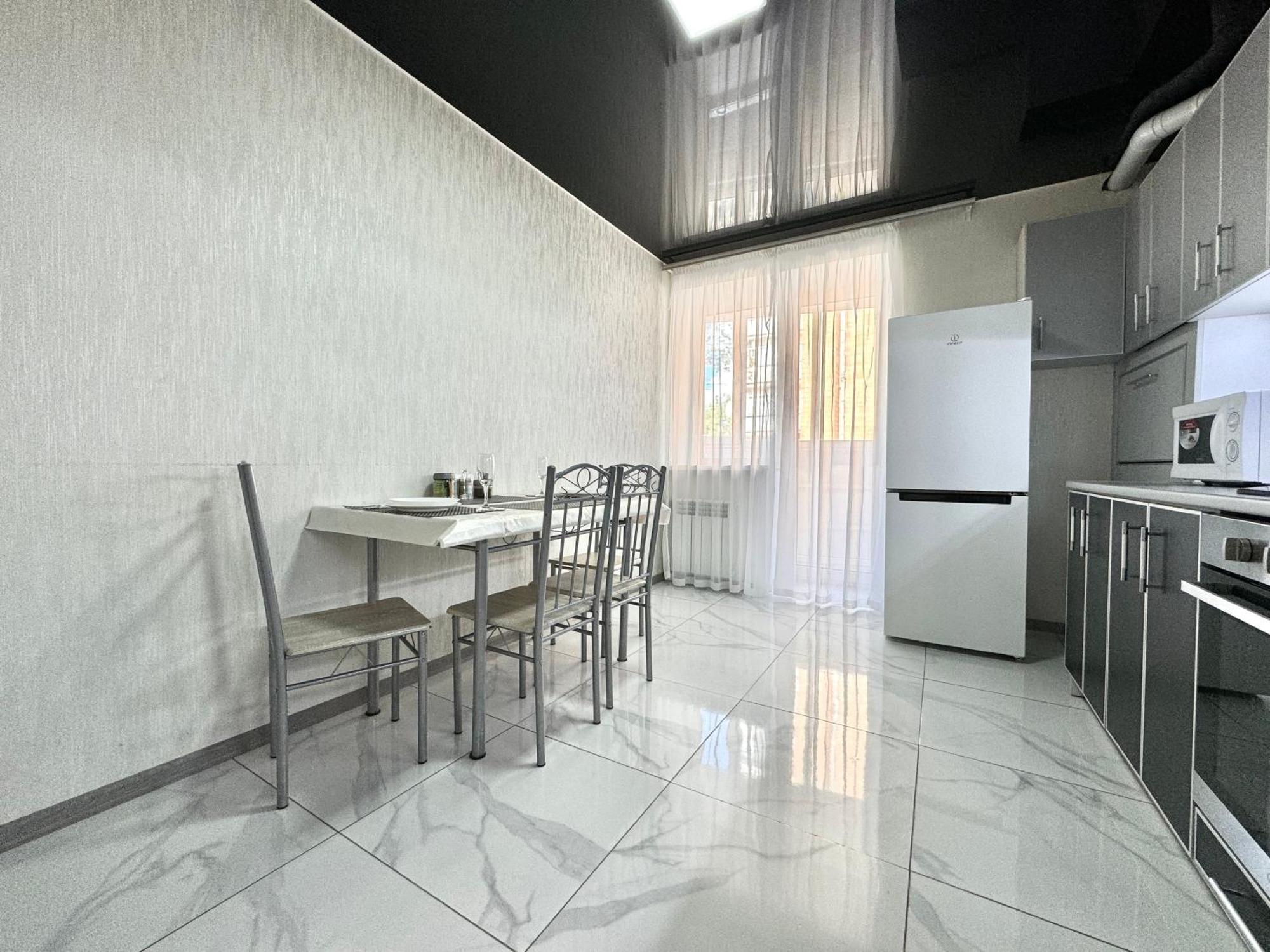 Apartpoltava 2 Окремі Кімнати, Новобудова, Два Великих Ліжка Центр, Корпусний Сад エクステリア 写真