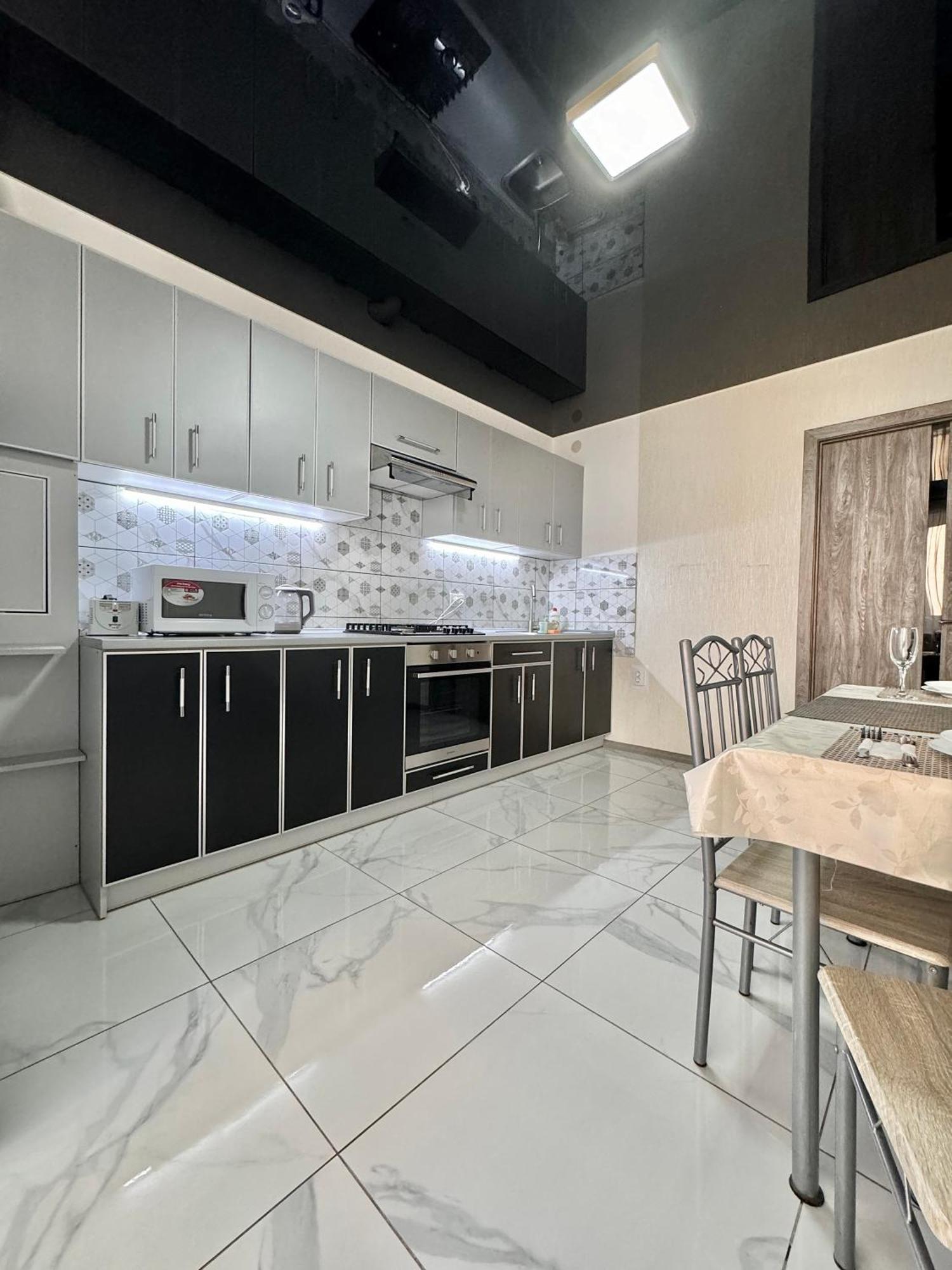 Apartpoltava 2 Окремі Кімнати, Новобудова, Два Великих Ліжка Центр, Корпусний Сад エクステリア 写真