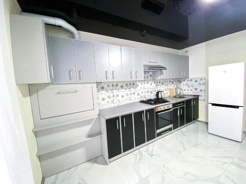Apartpoltava 2 Окремі Кімнати, Новобудова, Два Великих Ліжка Центр, Корпусний Сад エクステリア 写真